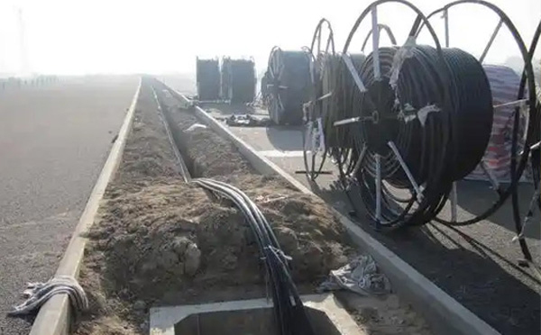 现代通信网络建设指南:碌曲光缆施工全流程技术解析与质量控制 现代通信网络建设指南:碌曲光缆施工全流程技术解析与质量控制